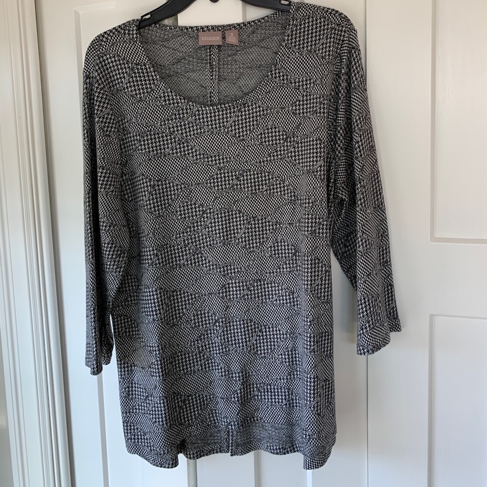 Chico’s knit crew neck top houndstooth